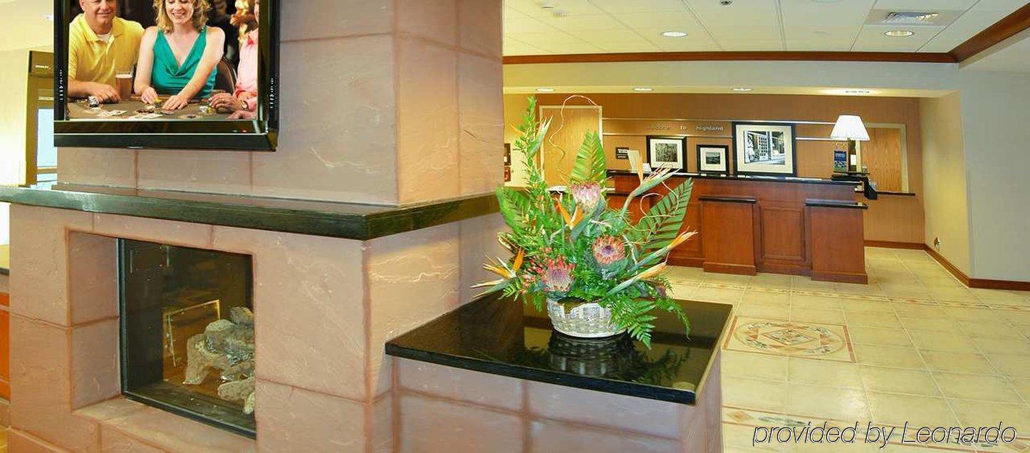 Hampton Inn & Suites Highland 샌 베르나디노 내부 사진